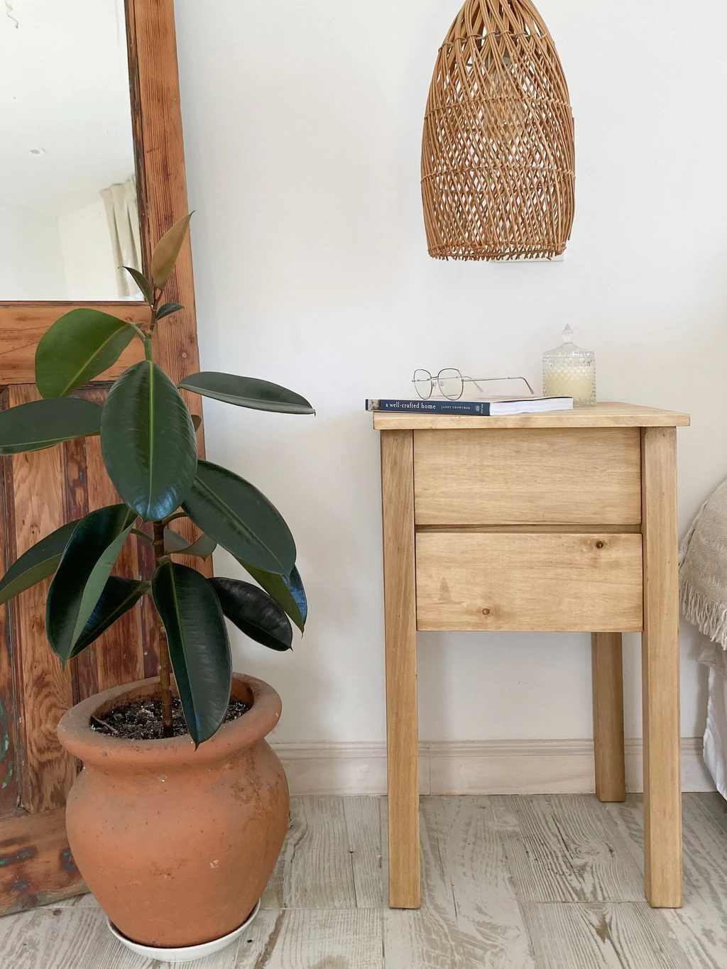 MESA DE LUZ TOKIO